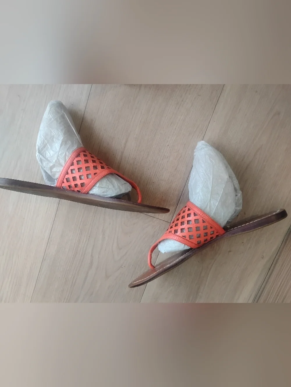 Tory Burch Orange Leather Cutout Thong Sandals 6.5 - Picture 2 of 8